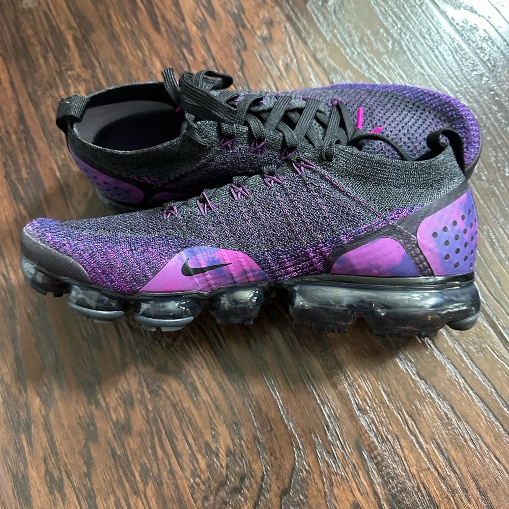 Men’s Nike Black and Purple Vapormax Shoes - Picture 2 of 6